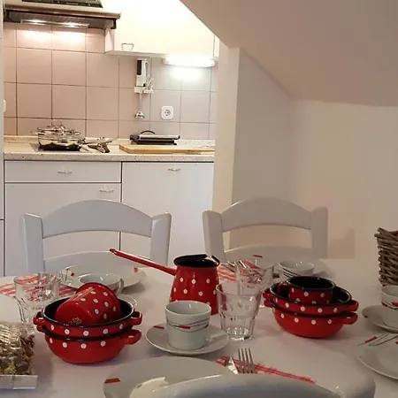 Apartment Vijolica *